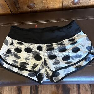 luLulemon Athletica Black and White Patterned Athletic Shorts